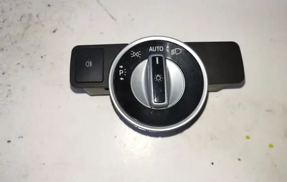 Mercedes-Benz C W204 Light switch
