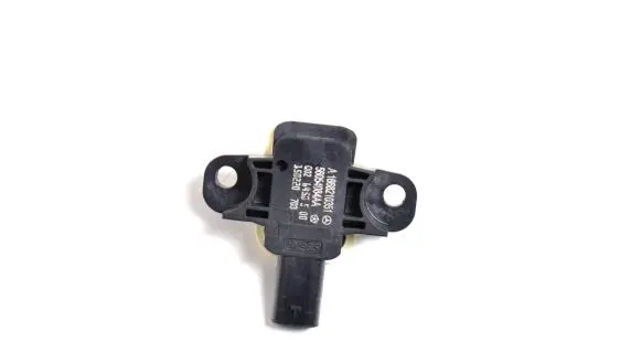 Mercedes-Benz GLS X166 Airbag deployment crash/impact sensor A1668210351
