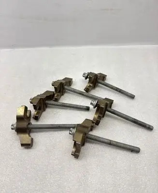 BMW X5 G05 Fuel Injector clamp holder 13538578607 13537805256