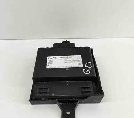 Porsche Macan (95B) Voltage converter/converter module 8K0959663