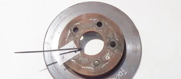 Ford Focus C-MAX Rear brake disc neventiliuojamas