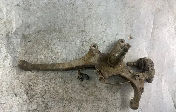 Mercedes-Benz C W202 Front wheel hub spindle knuckle