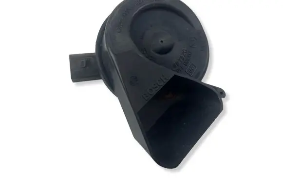Audi A6 S6 C6 4F Horn signal 703881165