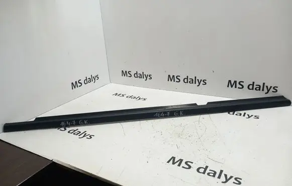 Mercedes-Benz ML W164 Rear door glass trim molding A1646902180 1646902180