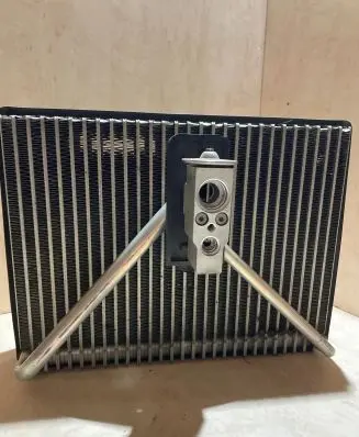 Volvo V70 Air conditioning (A/C) radiator (interior) 41101277