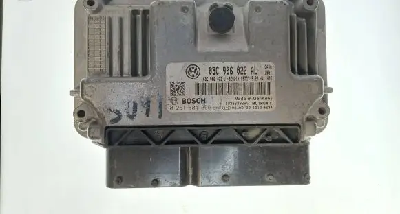 Volkswagen Golf VI Engine control unit/module 03C906022AL 03C906022J 0261S04399