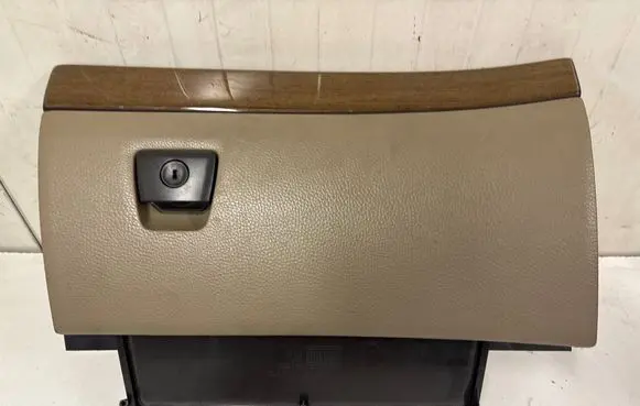 Volvo XC90 Glove box 3409563 1264
