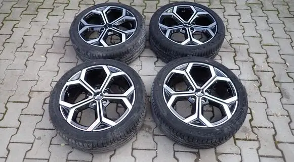KIA Niro R18 alloy rim 