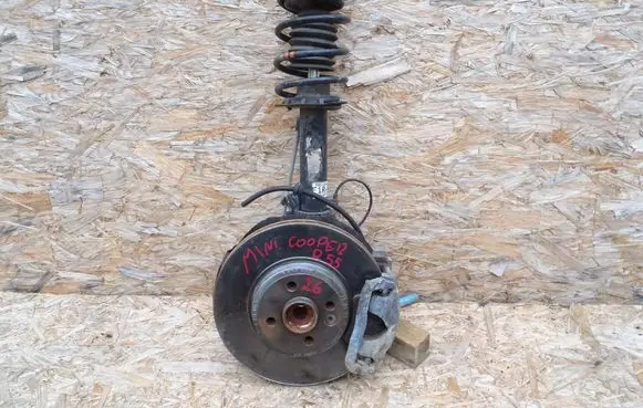 Mini One - Cooper Clubman R55 Front wheel hub spindle knuckle