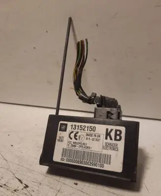 Opel Vectra C Other relay 13152150 0600690300299010 10R022037