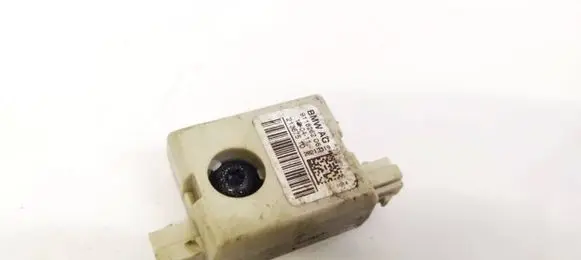 Antenna control unit
