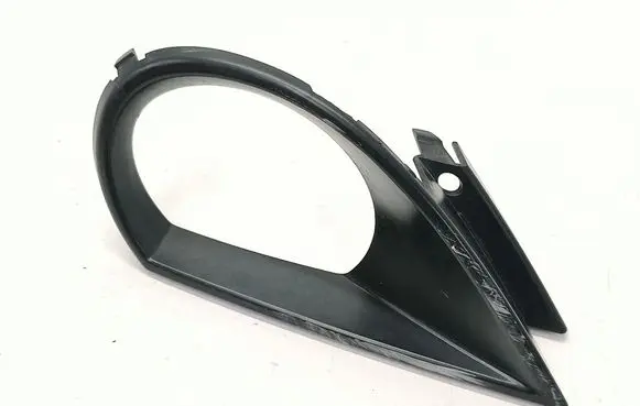 Front fog light trim/grill