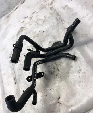 Volkswagen PASSAT B8 Engine coolant pipe/hose 04l121058h