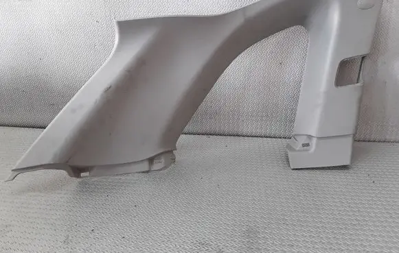 (D)pillar trim (top)
