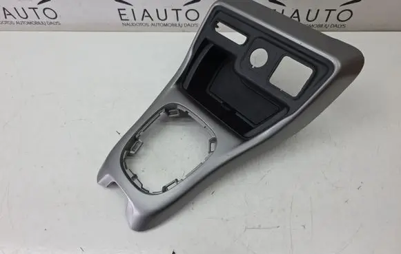 Jeep Compass Gear shifter surround trim plastic 53243399 735714611