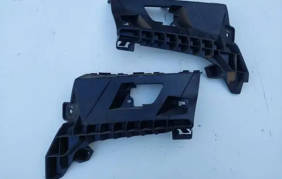 Audi Q5 SQ5 Front bumper mounting bracket 80A807095E