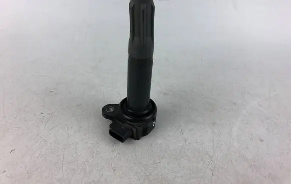 Subaru Legacy High voltage ignition coil FK0376
