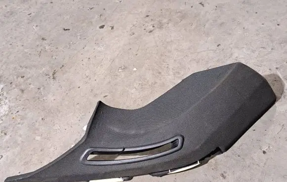 BMW 7 F01 F02 F03 F04 (C) pillar trim 9126752
