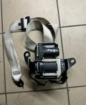 BMW 6 F06 Gran coupe Front seatbelt 628460700D 628635400 0589P000250