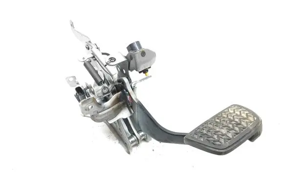 Toyota RAV 4 (XA50) Brake pedal 9131A
