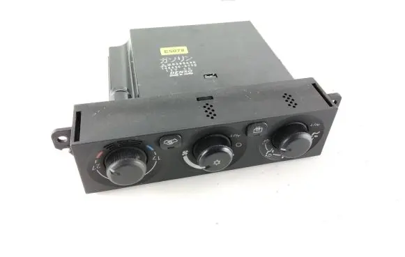 Mitsubishi Pajero Climate control unit MR500648 1464308790