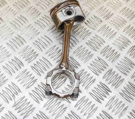 Toyota C-HR I Piston 1320149126 1310147150
