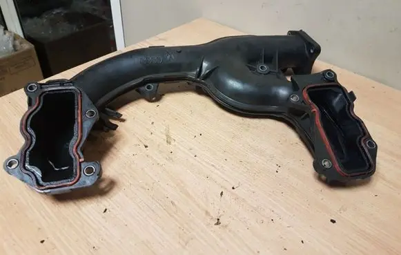 Audi Q7 4L Intake manifold 059145762B