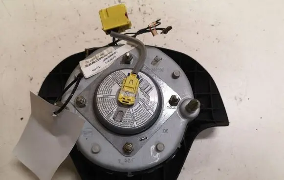 Seat Ibiza III (6L) Steering wheel airbag 6L0880201D