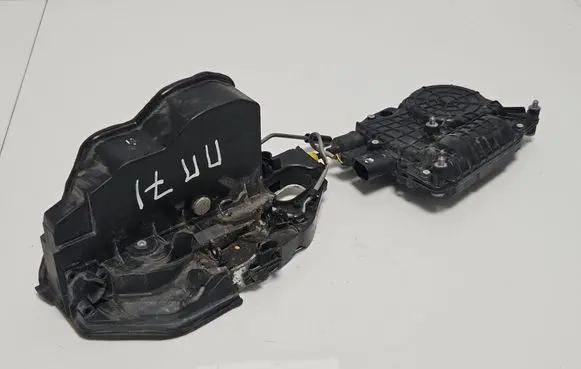 BMW X6 E71 Rear door soft close latching motor 14152309300 25K22