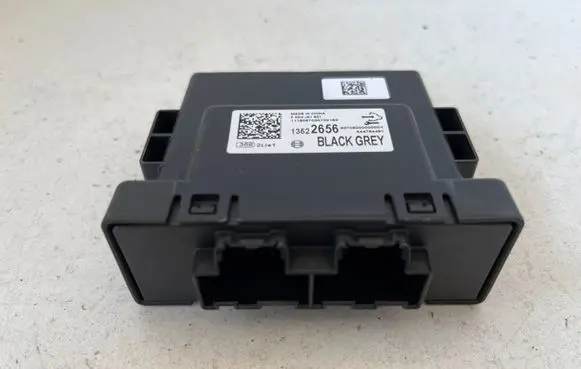 Opel Mokka X Parking PDC control unit/module 13522656 F00HJ01921