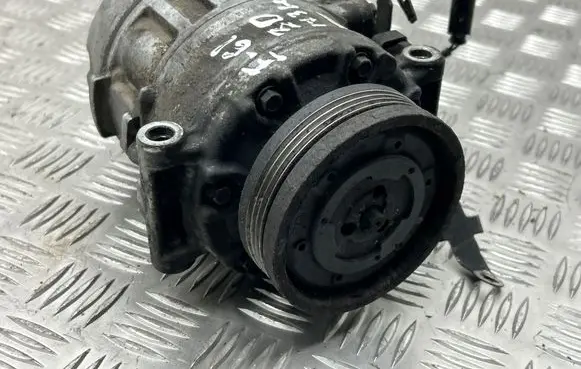 BMW 5 E60 E61 Air conditioning (A/C) compressor (pump) 6983098 7SEU17C 22527010