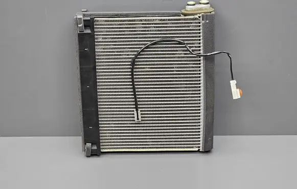 Air conditioning (A/C) radiator (interior)