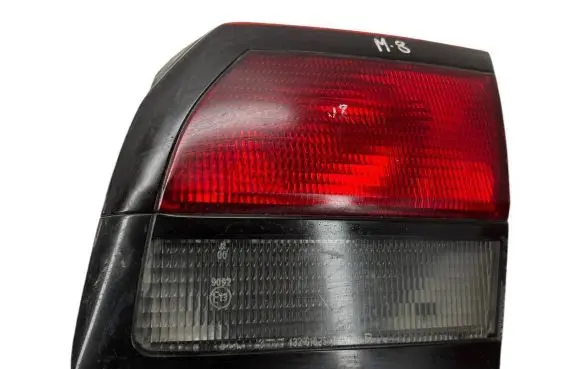 Mazda 626 Tailgate rear/tail lights 13261825 P2012V221