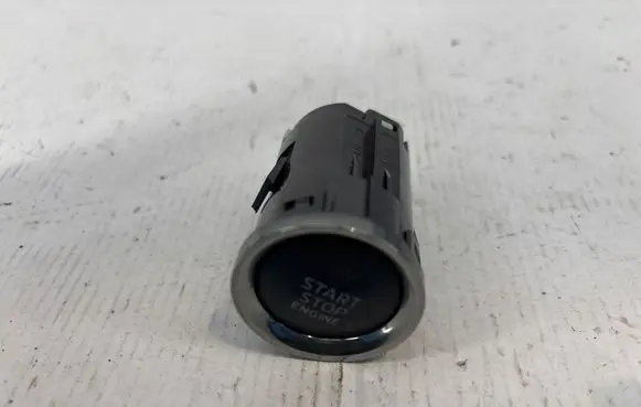 Renault Clio III Engine start stop button switch BJE7663S0