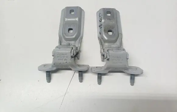 BMW X1 F48 F49 Tailgate/trunk/boot hinge 7350831 7350832 17120310