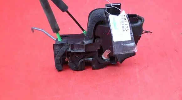 Mazda CX-7 Rear door lock