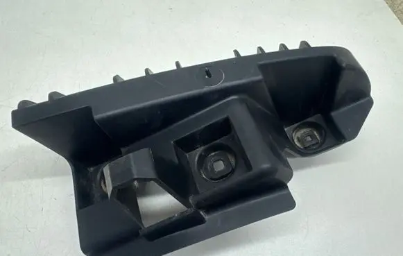 Volvo S60 Rear bumper mounting bracket 08693389