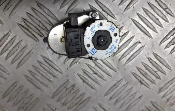 BMW 3 E46 A/C air flow flap actuator/motor 8391374
