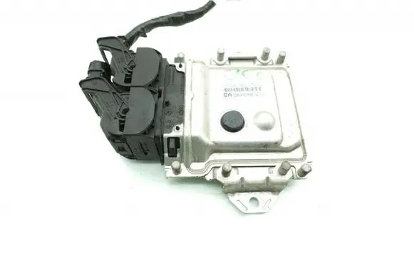 Suzuki Swift III Engine control unit/module ECU 33910-81P00