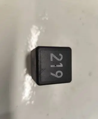 Volkswagen PASSAT B6 Other relay 443951253AA 899574000