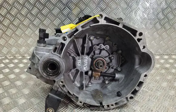 Hyundai i20 (PB PBT) Manual 5 speed gearbox S27725755 F107CW