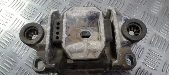 Ford Mondeo Mk III Engine mount bracket 1x437m122 1x43-7m122