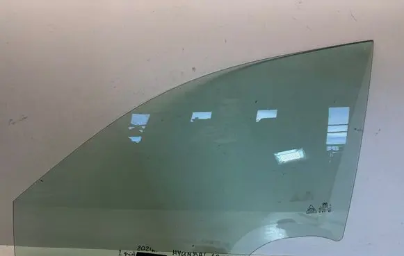 Hyundai Santa Fe Front door window glass four-door 