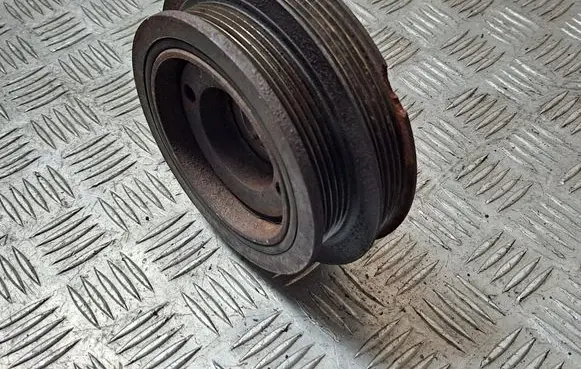 Toyota Corolla Verso AR10 Crankshaft pulley 134700G010
