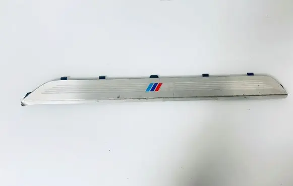 BMW 1 E81 E87 Front sill trim cover 7906817