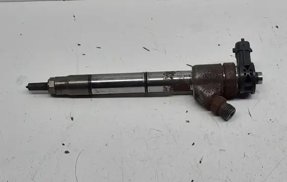 KIA Optima Fuel injector 338002A610