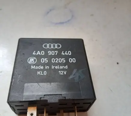Audi A6 S6 C5 4B Other relay 4A0907440 05020500