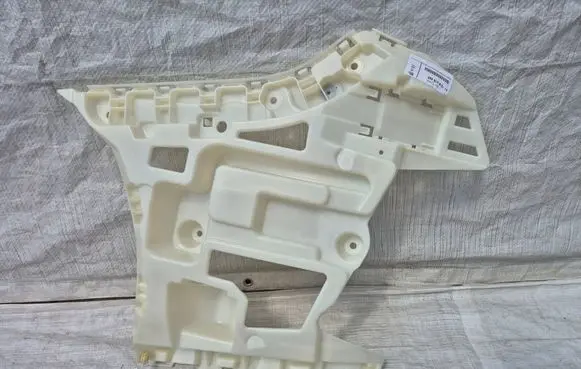BMW i4 Rear bumper mounting bracket 8078585 51128078585