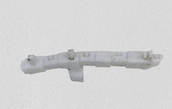 Nissan Qashqai Front bumper mounting bracket