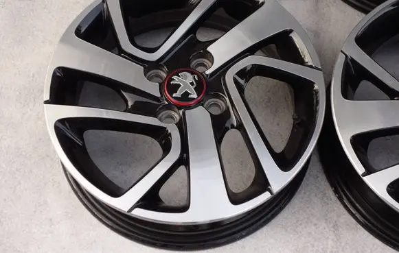 Peugeot 107 R15 alloy rim B000908277